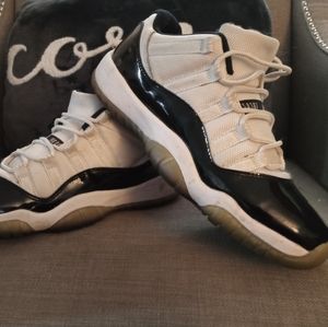 COPY - Jordan Concord 11 low